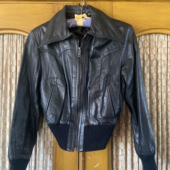 Vintage Black Cropped Moto Leather Jacket | Sz Small - Picture 4 of 4